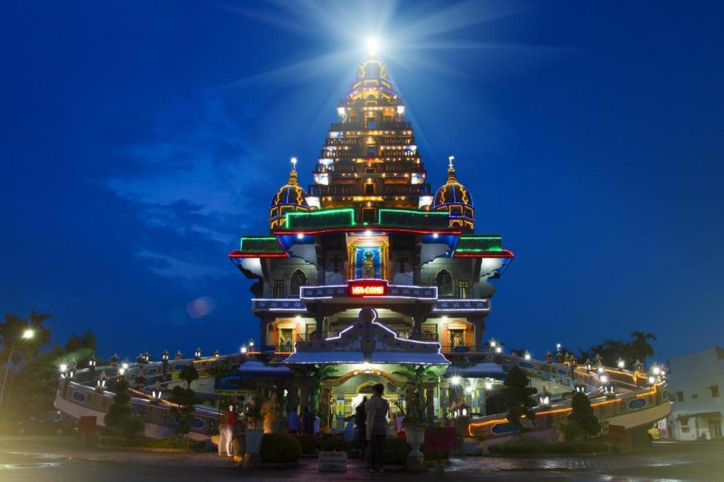 Hotel Grandhika Setiabudi Medan Zewnętrze zdjęcie